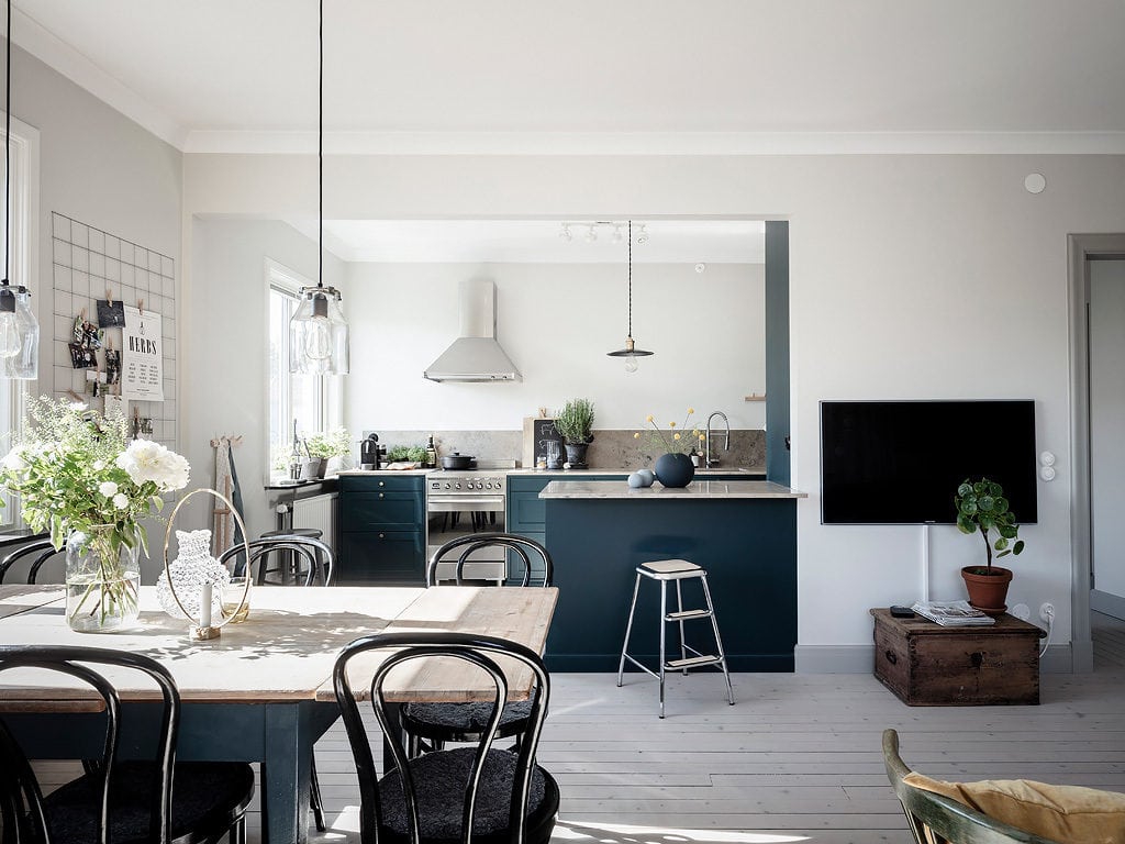 Beautiful beige kitchen - COCO LAPINE DESIGNCOCO LAPINE DESIGN