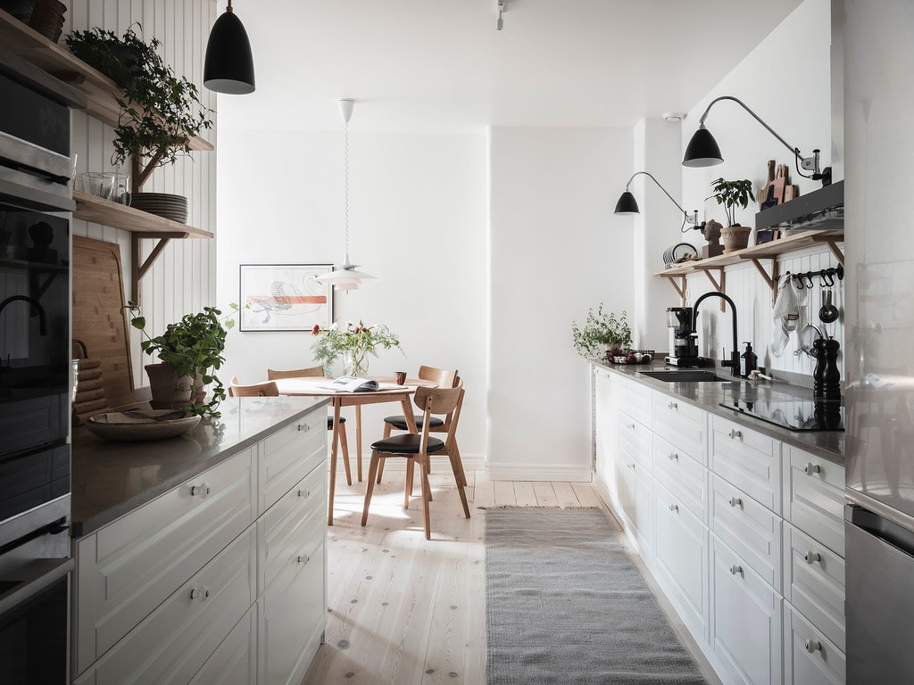Minimal yet cozy beige kitchen - COCO LAPINE DESIGNCOCO LAPINE DESIGN