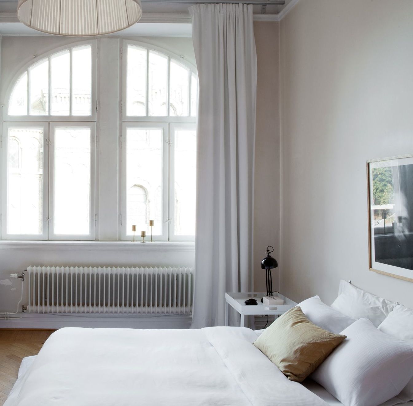 Beautiful classic apartment - via Coco Lapine Design