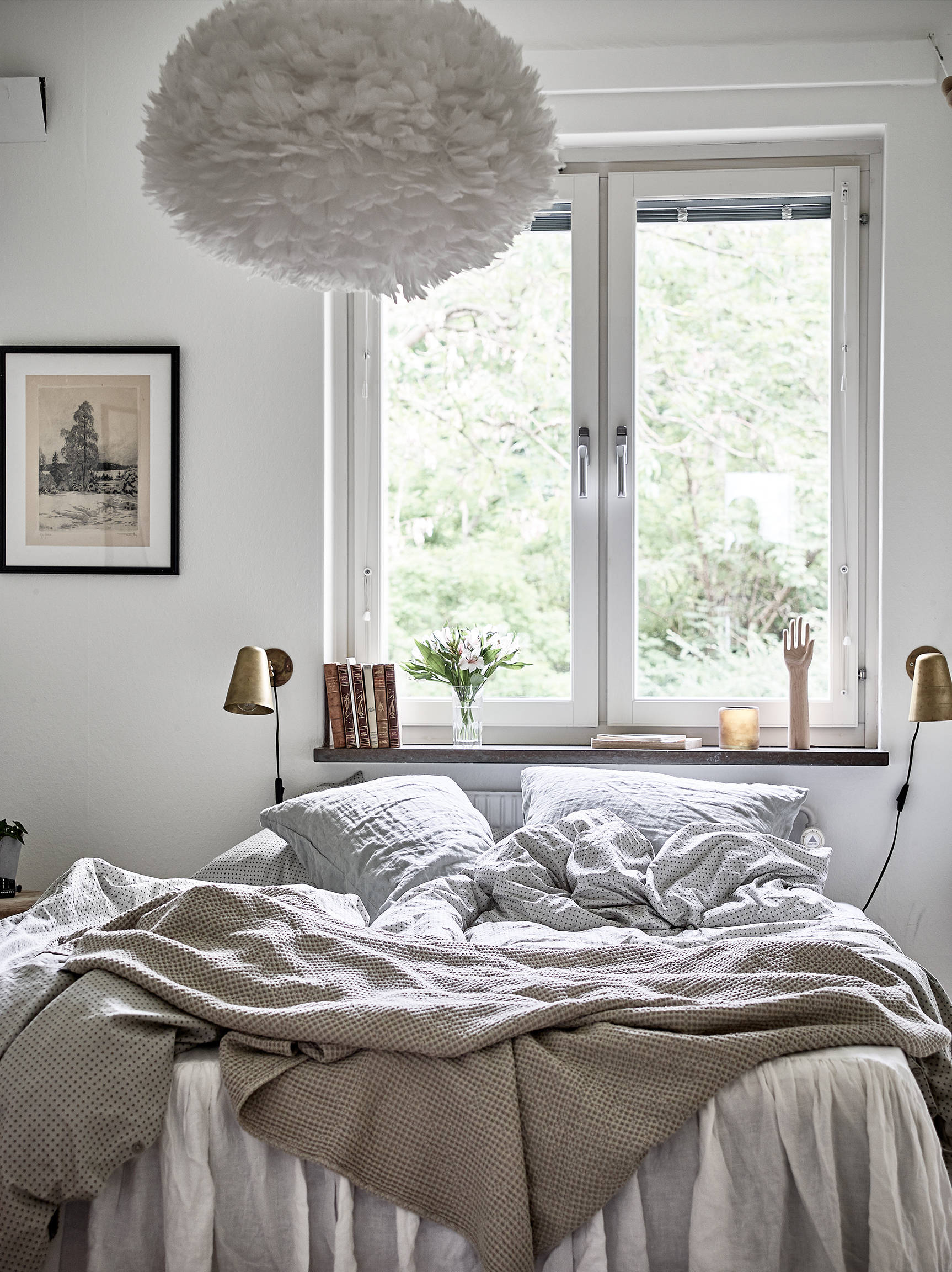 Dreamy bedroom - and how to get the look - via cocolapinedesign.com
