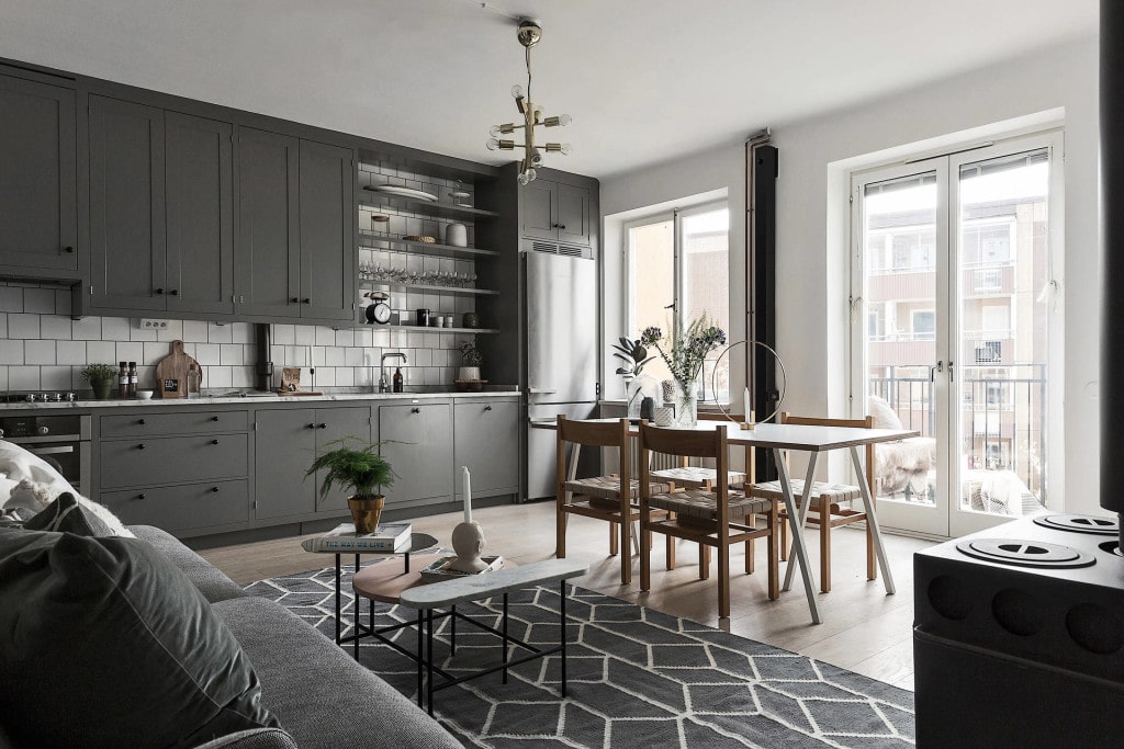 Beautiful living kitchen in grey - via Coco Lapine Design blog