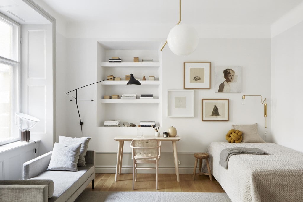A light apartment in warm tints - via Coco Lapine Design blog