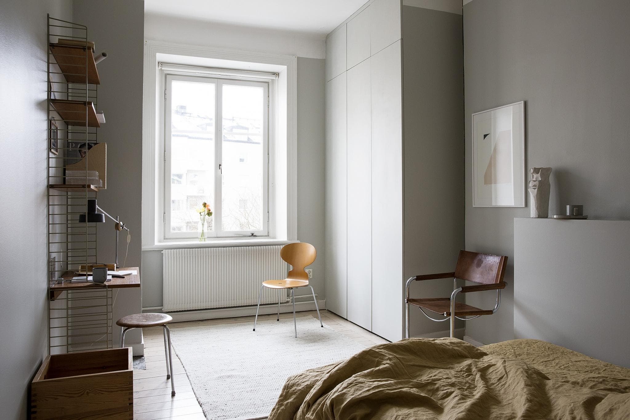Grey bedroom with warm accents colors - COCO LAPINE DESIGNCOCO LAPINE ...