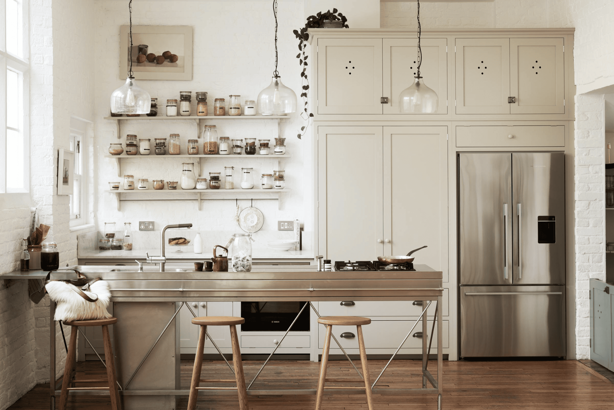 18 inspiring kitchens with beige kitchen cabinets - COCO LAPINE