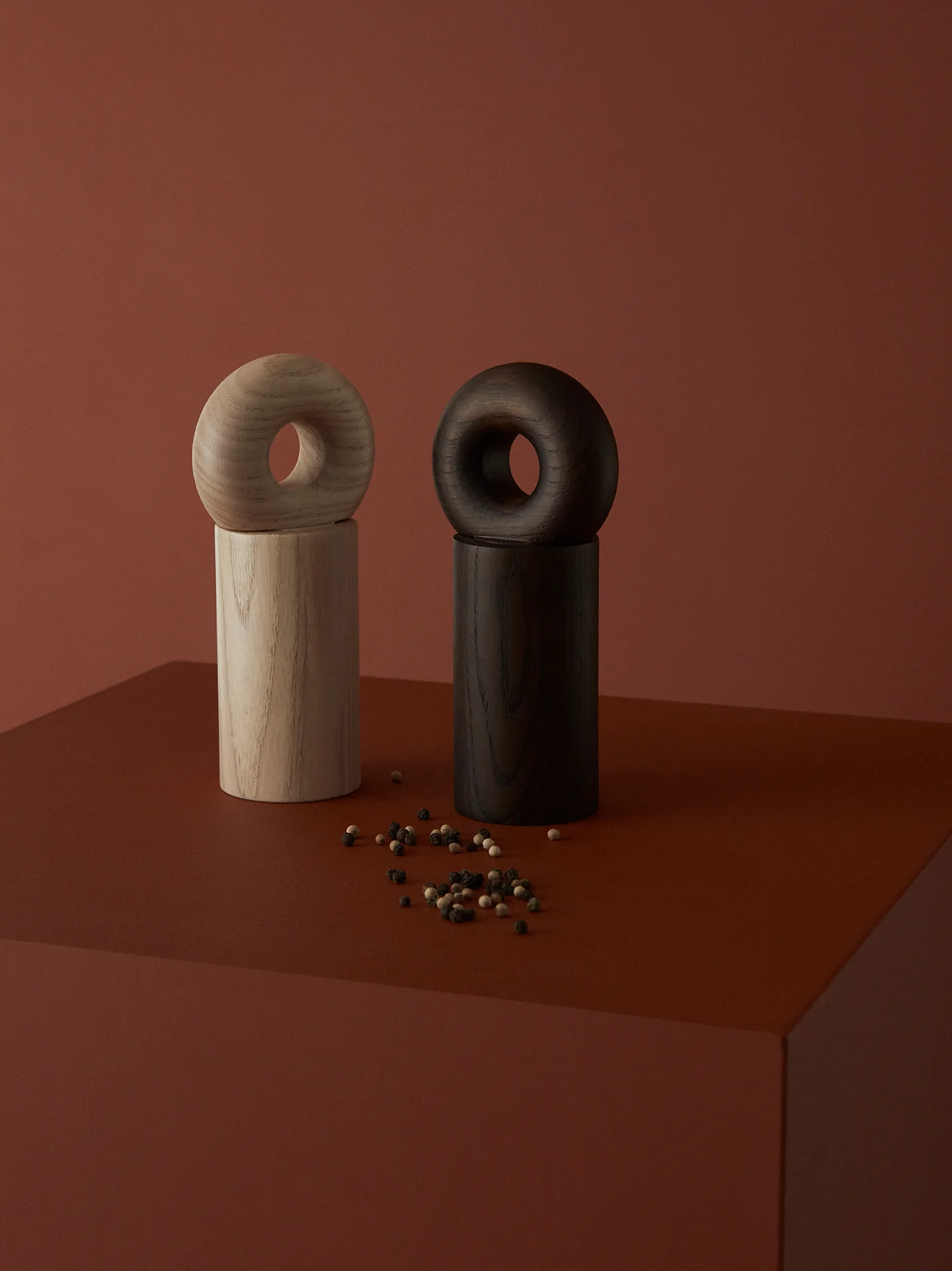 10 Salt and pepper grinder set designs for the modern interior - COCO  LAPINE DESIGNCOCO LAPINE DESIGN
