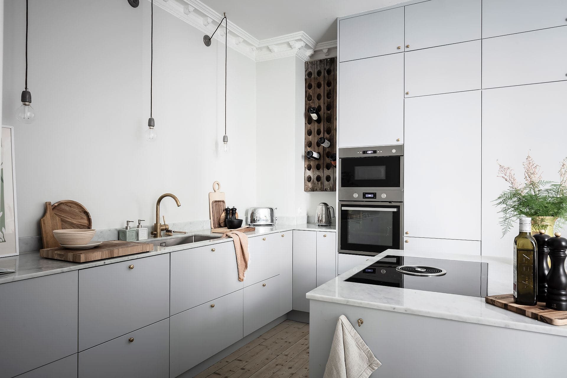 Grey home with beautiful - COCO LAPINE DESIGNCOCO LAPINE DESIGN
