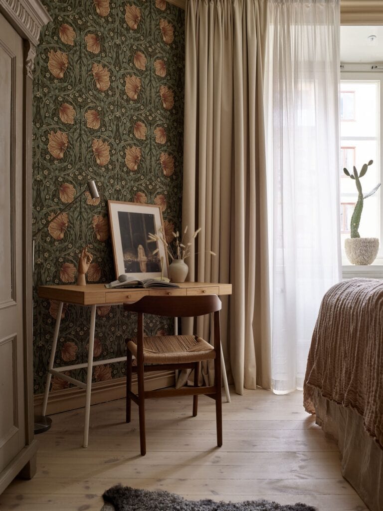 Bedroom wallpaper, Pimpernel design from Morris co in a romantic bedroom with a home office spot