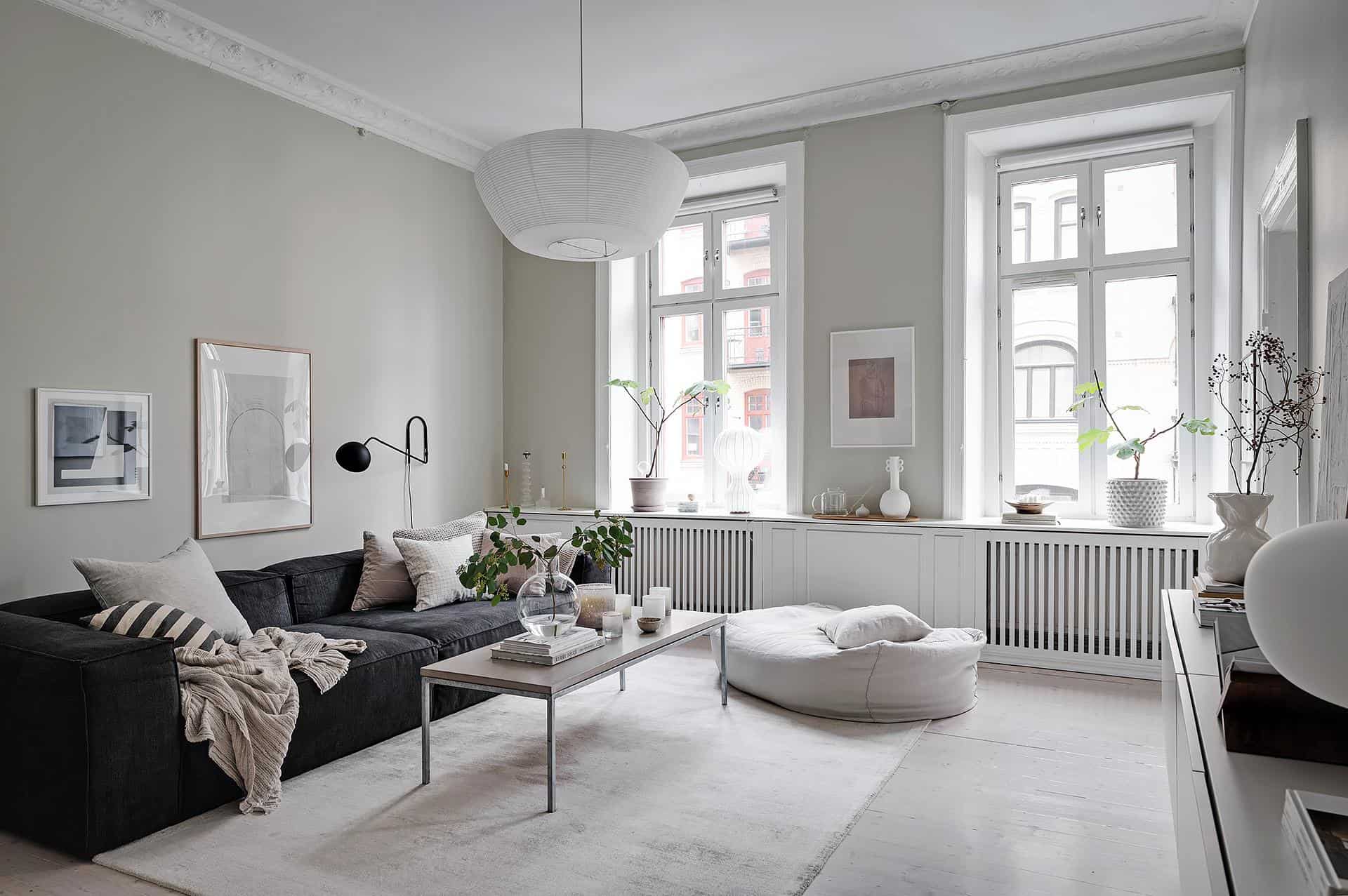Living Room With A Greige Color On The Walls COCO LAPINE DESIGNCOCO 