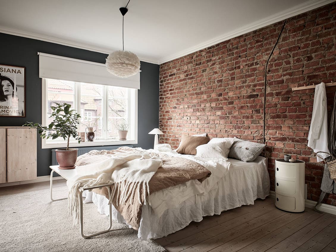 Exposed Brick Bedroom Decorating Ideas